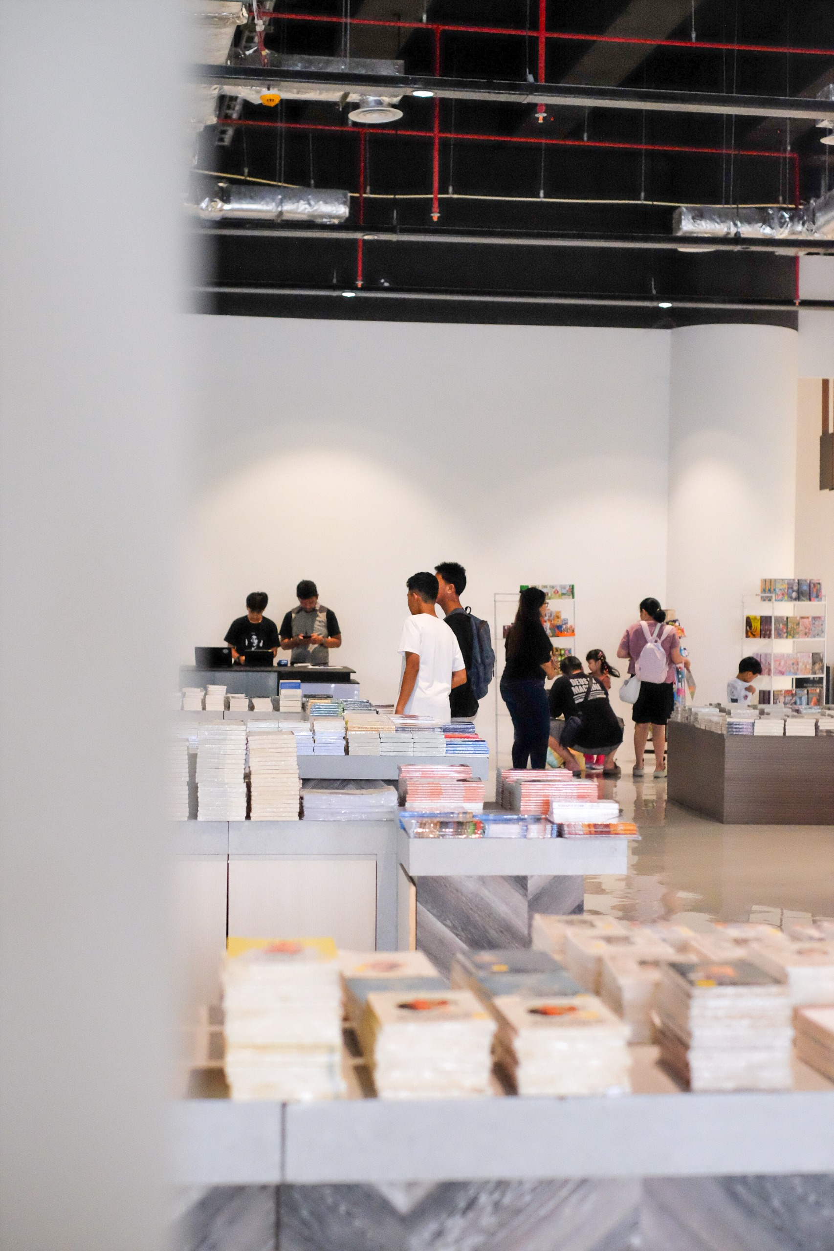 Book Fair: Di Antara Rak, Budaya Membaca Mulai Hidup di K Mall - K Mall