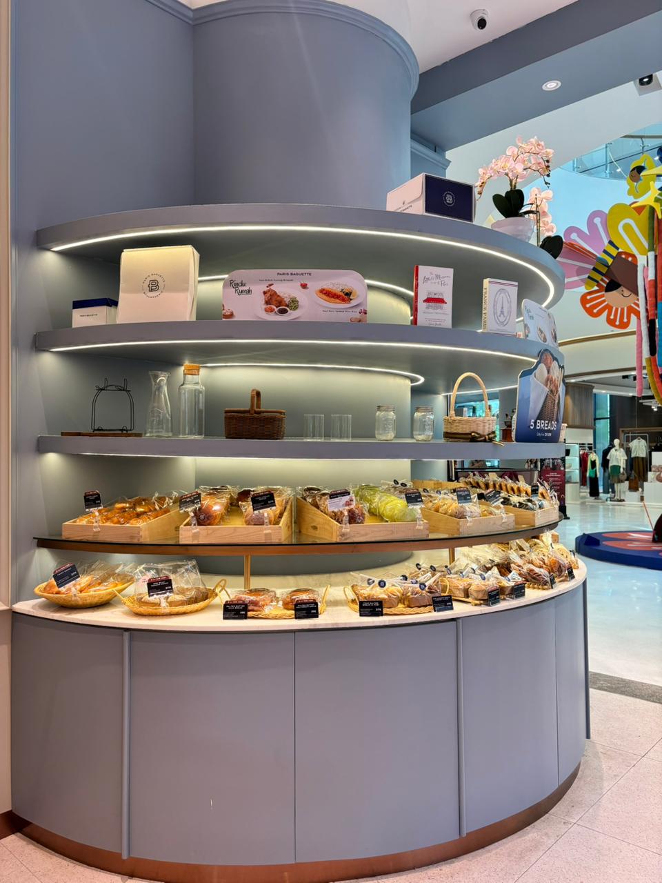 Ngopi Asik di Paris Baguette K Mall at Menara Jakarta