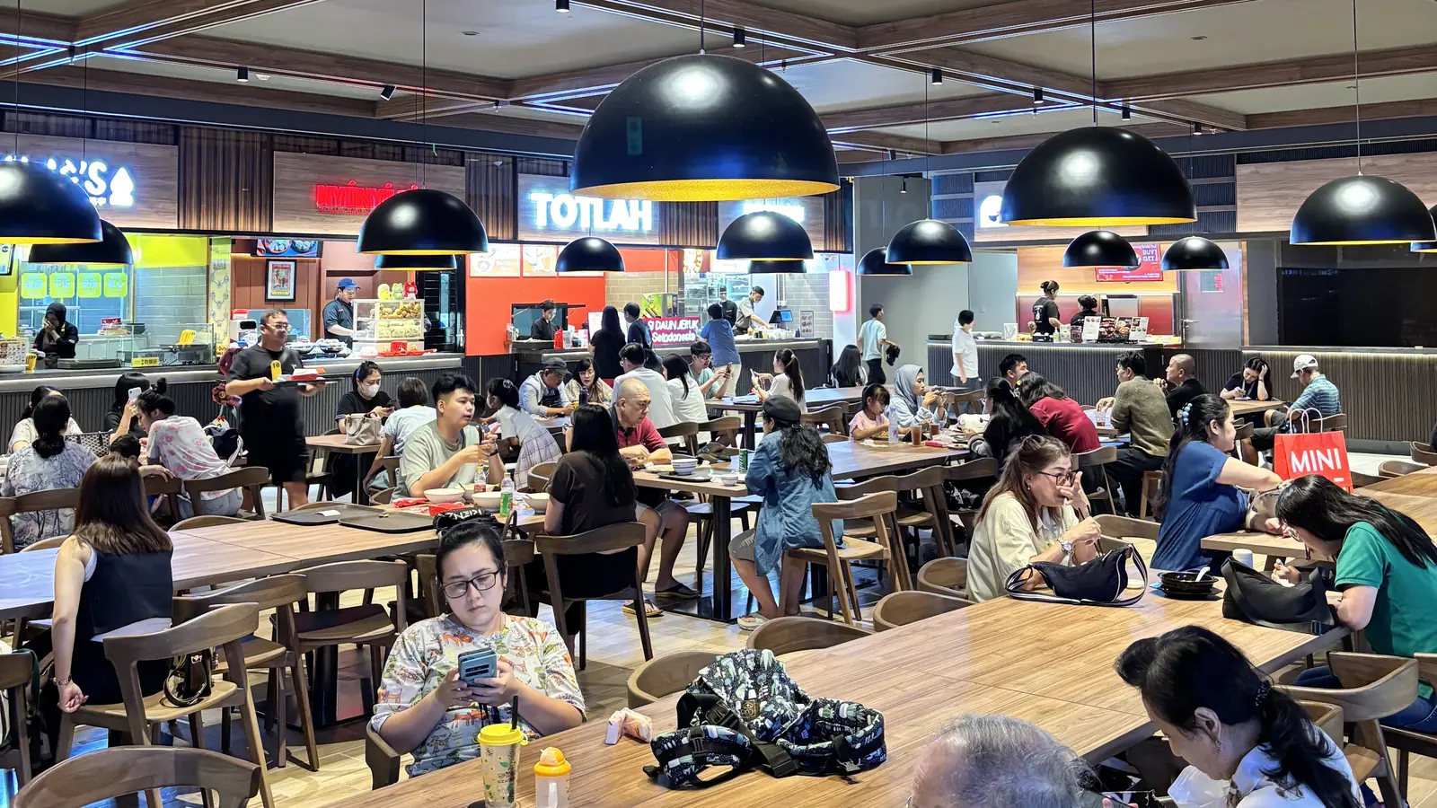 Kravings: Spot Baru untuk Menjawab Semua Cravings Kamu - K Mall