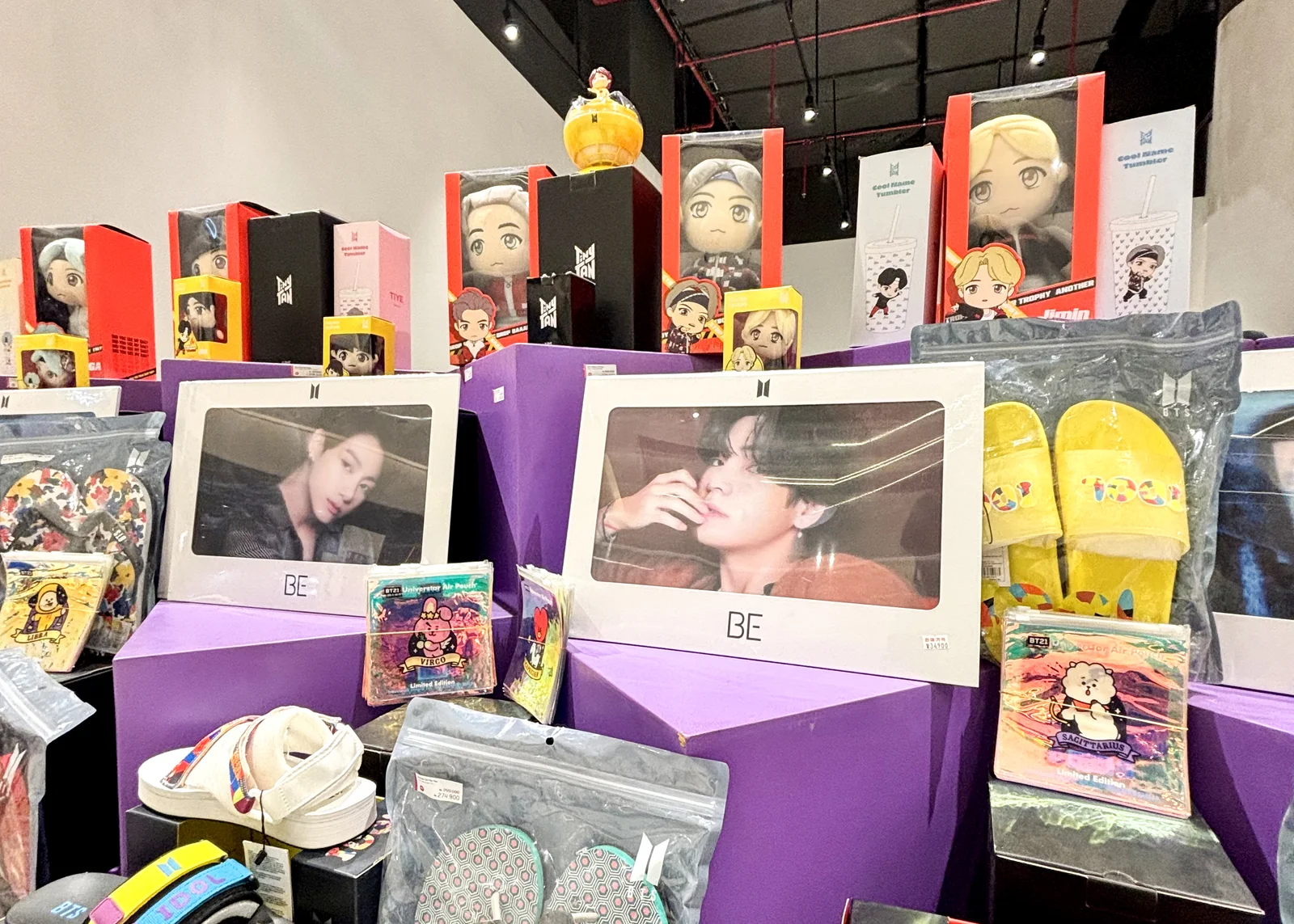 Calling All ARMY! Saatnya Berburu Merchandise BTS Favoritmu - K Mall Calling All ARMY! Saatnya Berburu Merchandise BTS Favoritmu - K Mall